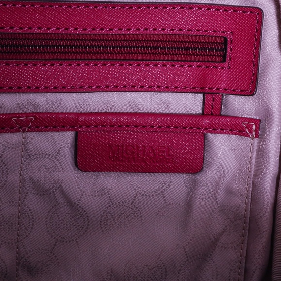 Michael Kors NWT Fuchsia  Large Womans Backpack - Picture 10 of 11